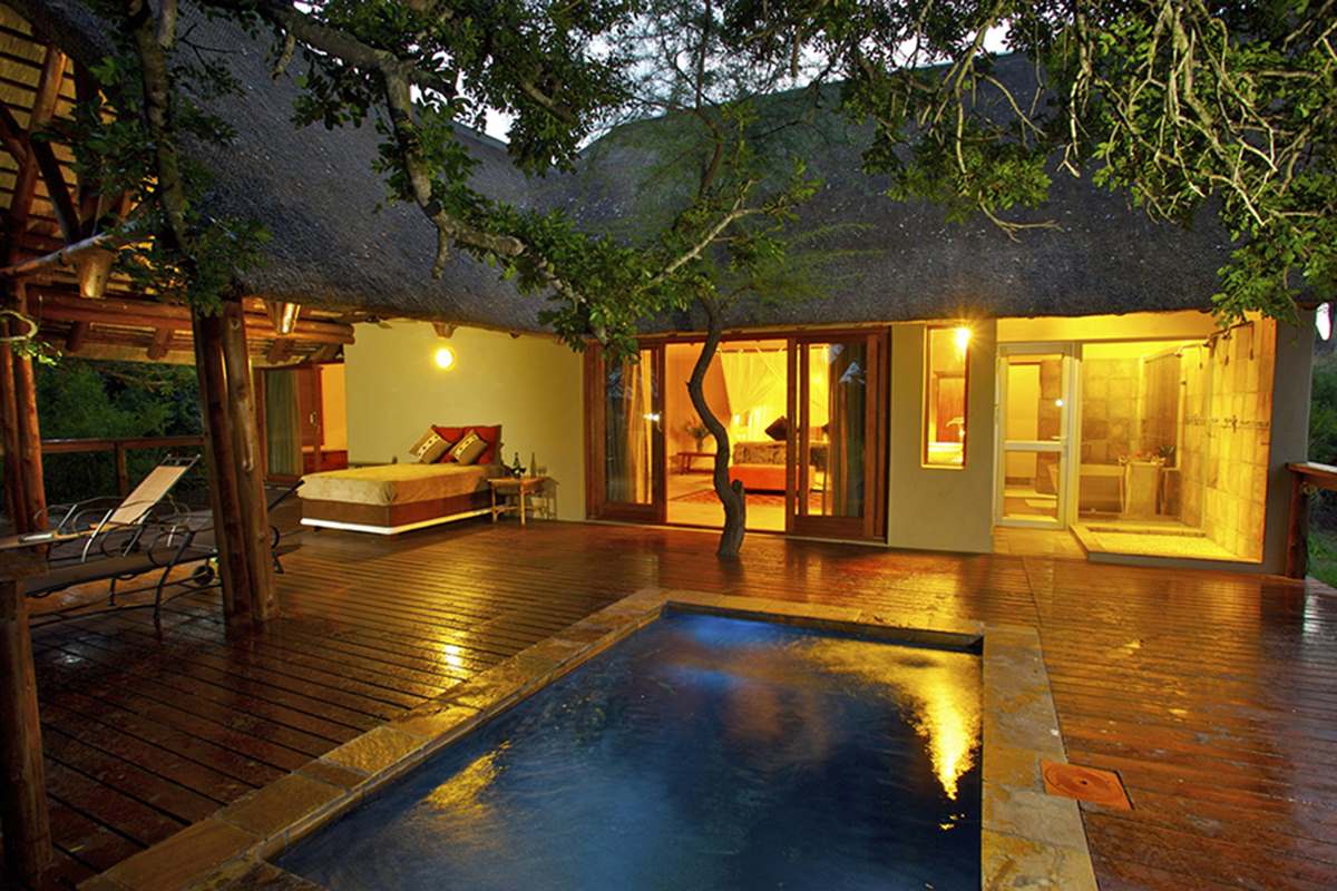 Elephant Plains Game Lodge Honeymoon Suite